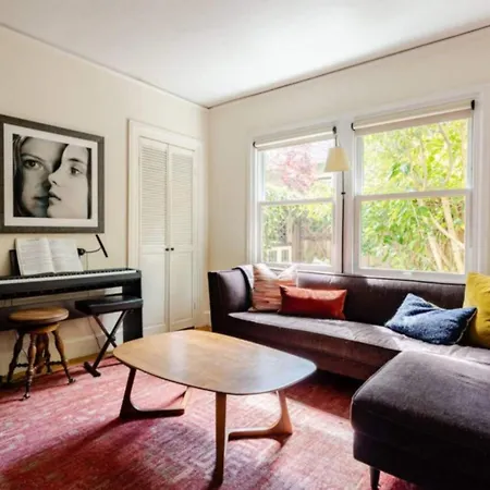 アパート Majestaetisches Heim Koeln *