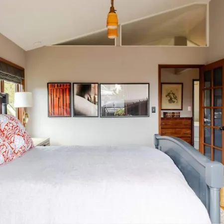 Majestaetisches Heim Koeln * קלן